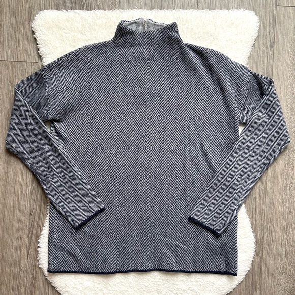 Christian Siriano Tops - Christian Siriano Navy Gray Herringbone Mockneck Sweater